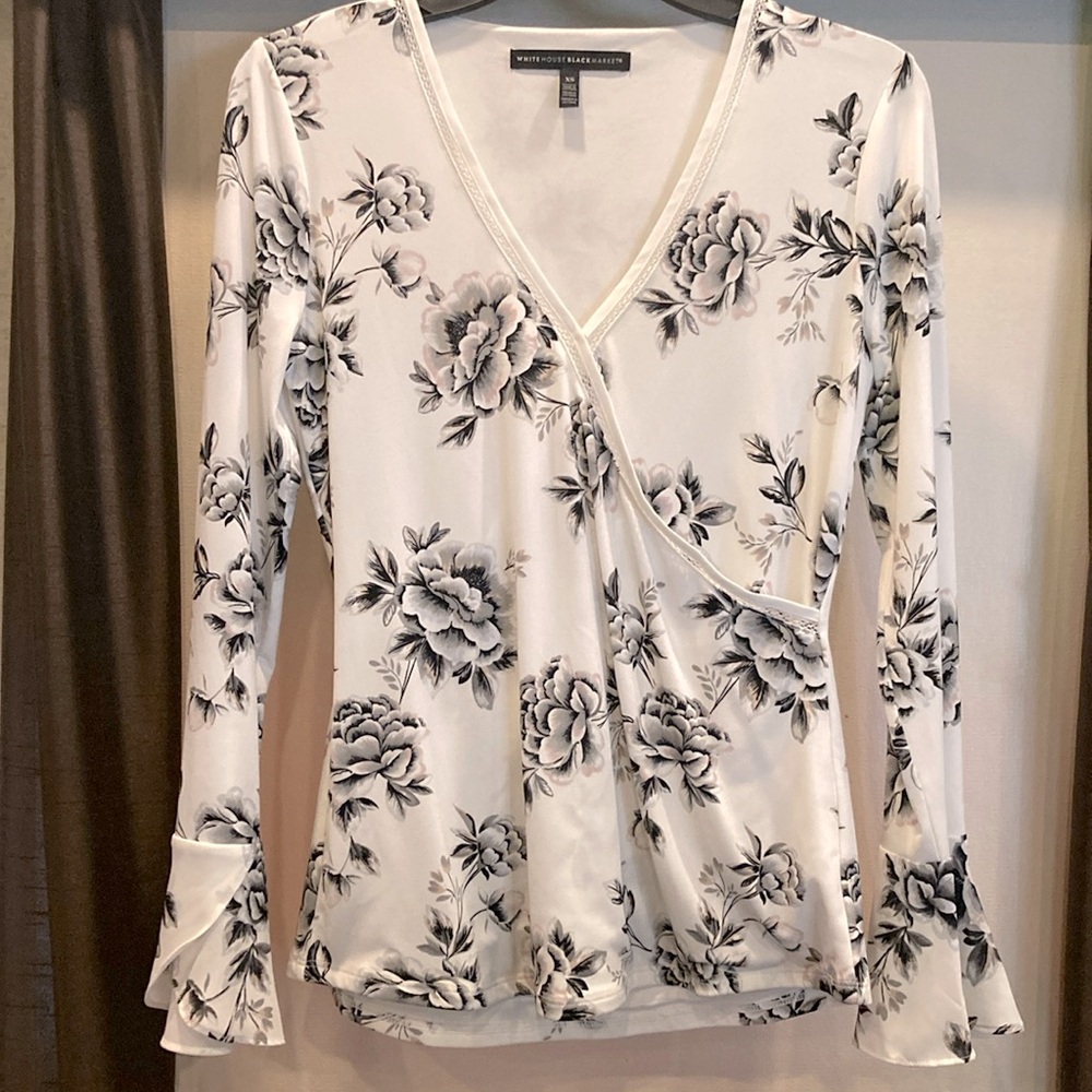 WHBM- beautiful v-neck- blouse